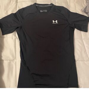 Men’s UA shirt